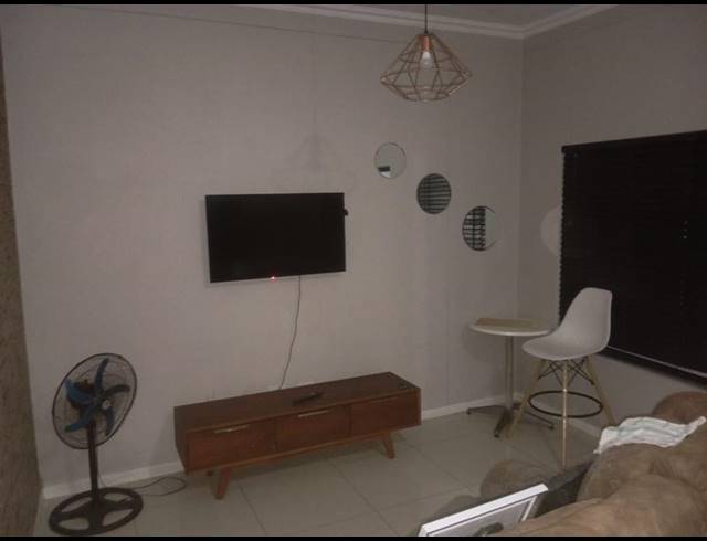 1 BEDROOM PROPERTY TO RENT IN UMHLANGA RIDGE